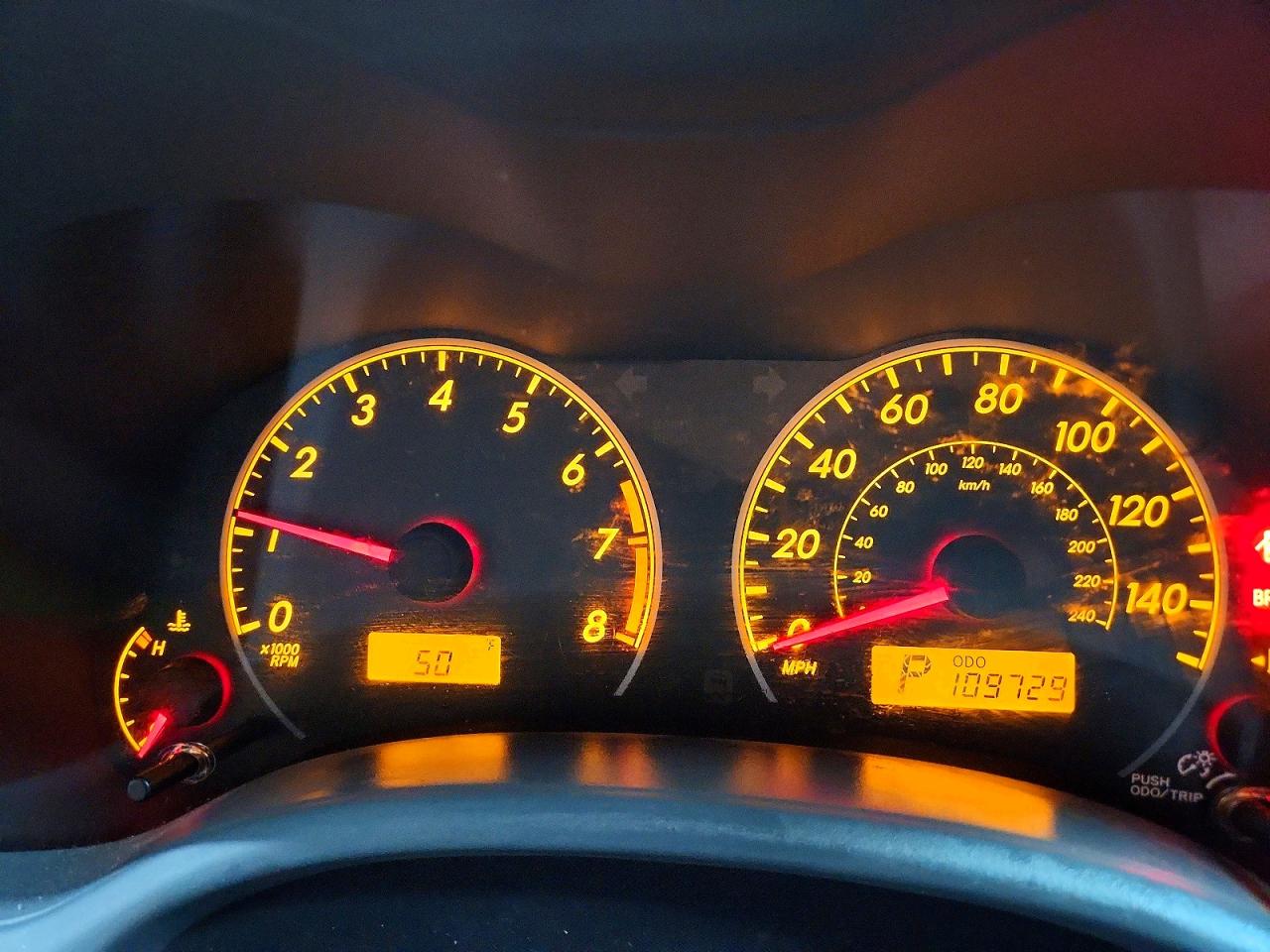 2010 TOYOTA COROLLA LE photo 25