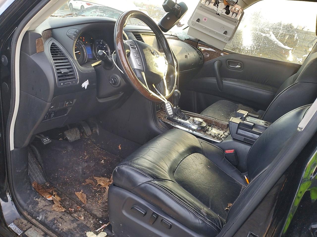 2017 INFINITI QX80 BASE photo 15