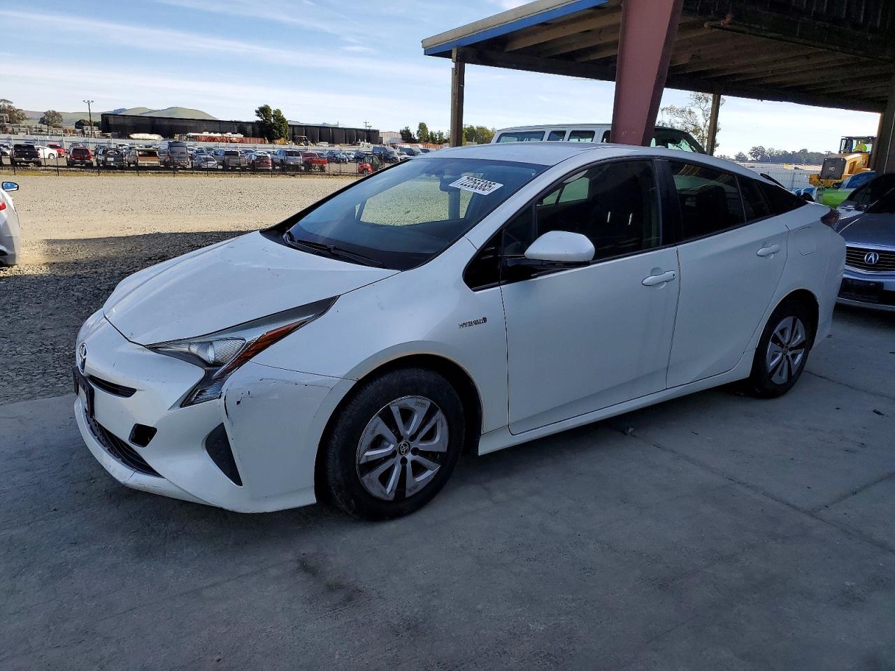 2016 TOYOTA PRIUS