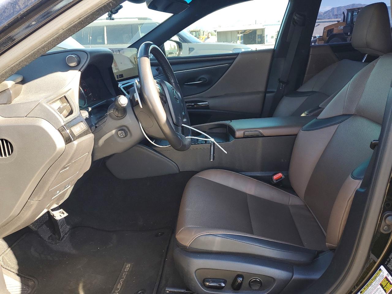 2024 LEXUS ES 300H BASE photo 7