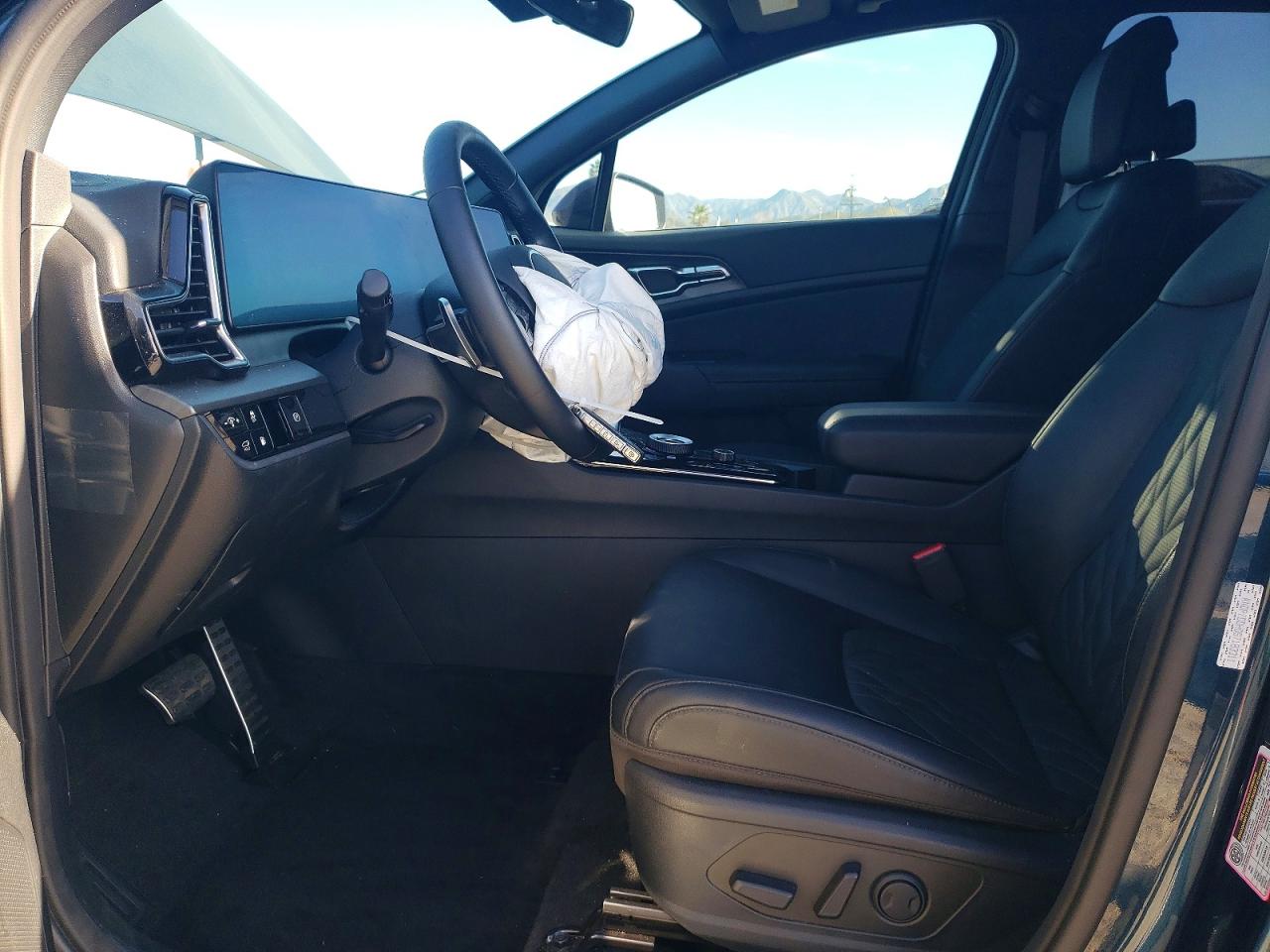 2025 KIA SPORTAGE X-LINE PRESTIGE photo 7