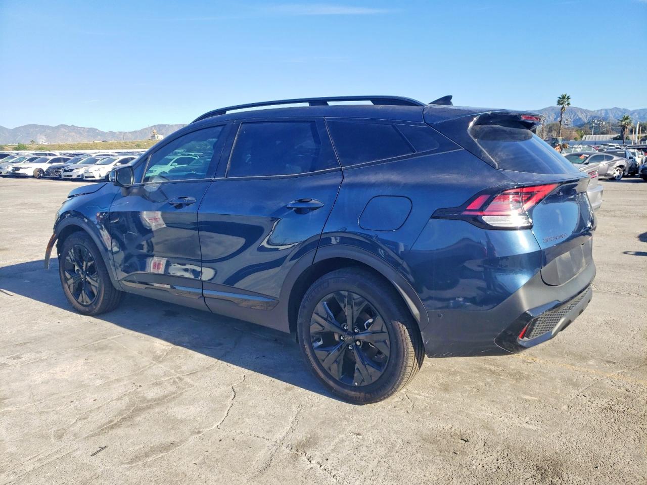 2025 KIA SPORTAGE X-LINE PRESTIGE photo 2