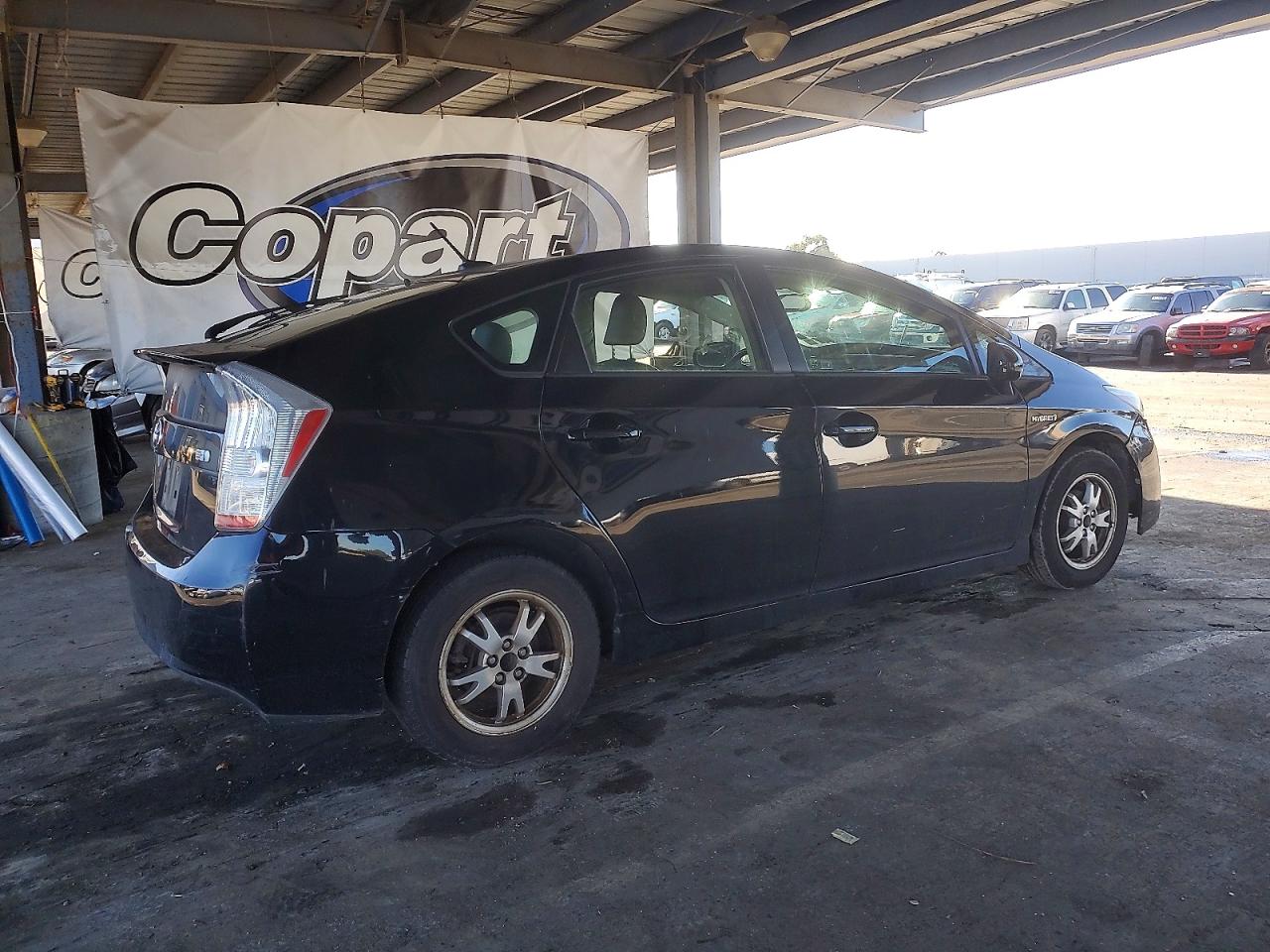 2010 TOYOTA PRIUS photo 5