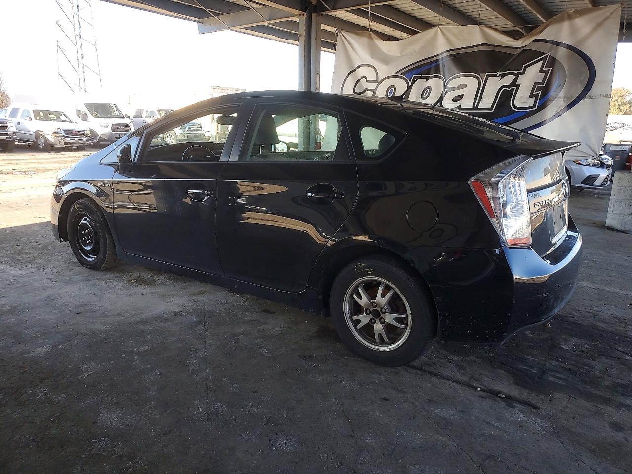 2010 TOYOTA PRIUS photo 3