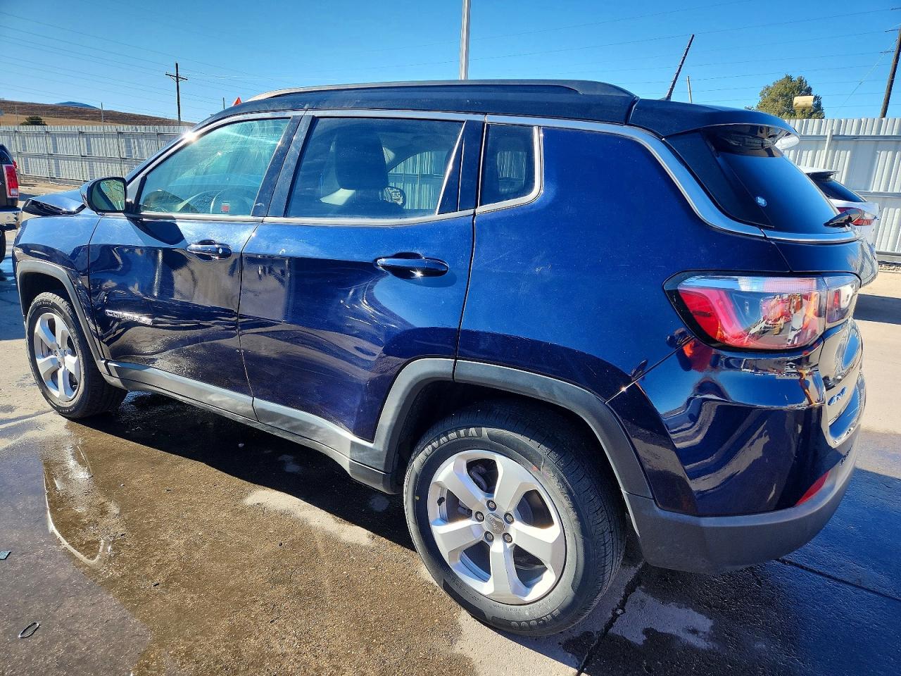 2019 JEEP COMPASS LATITUDE photo 3