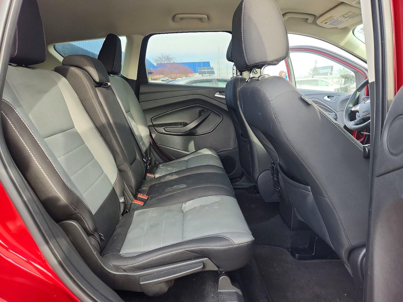 2016 FORD ESCAPE SE photo 11