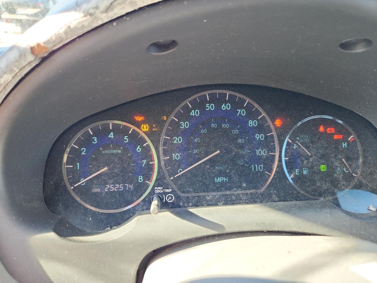 2009 TOYOTA SIENNA CE photo 9
