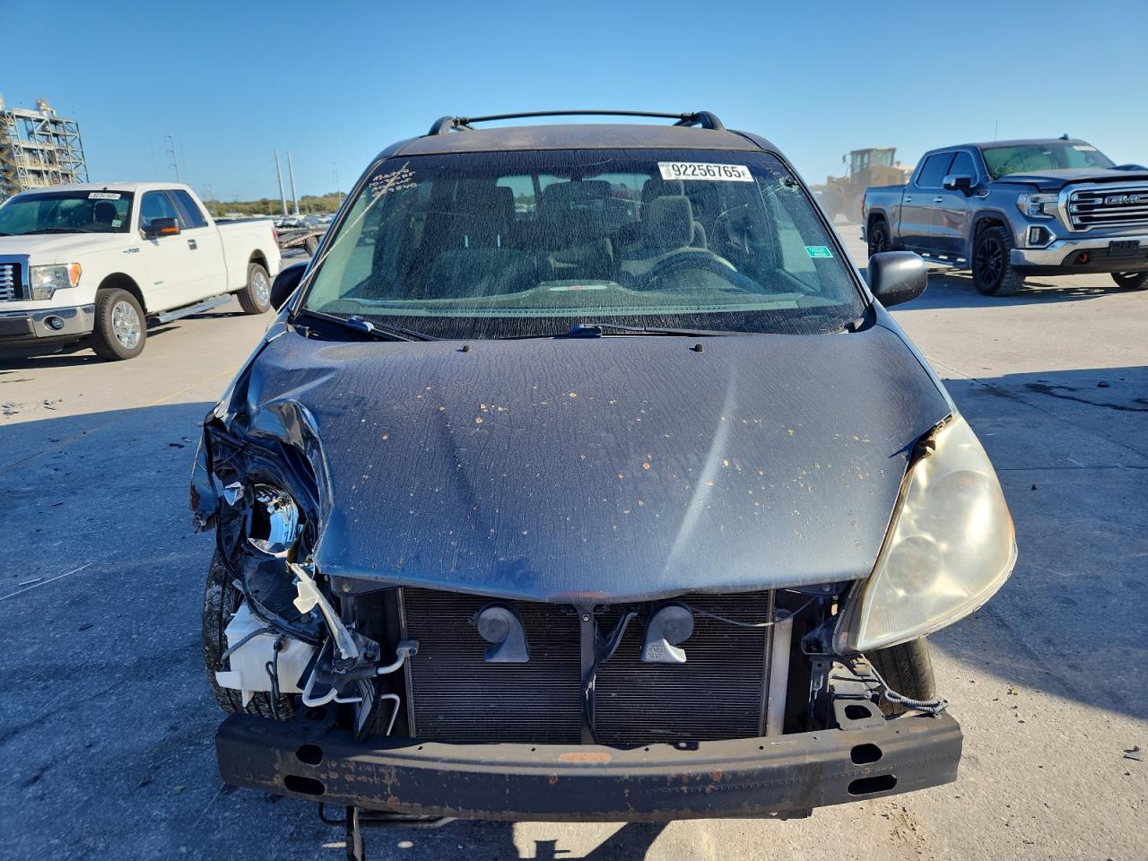 2009 TOYOTA SIENNA CE photo 5
