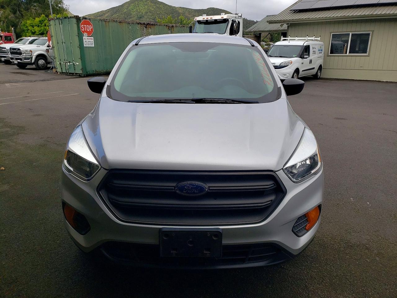 2017 FORD ESCAPE S photo 5