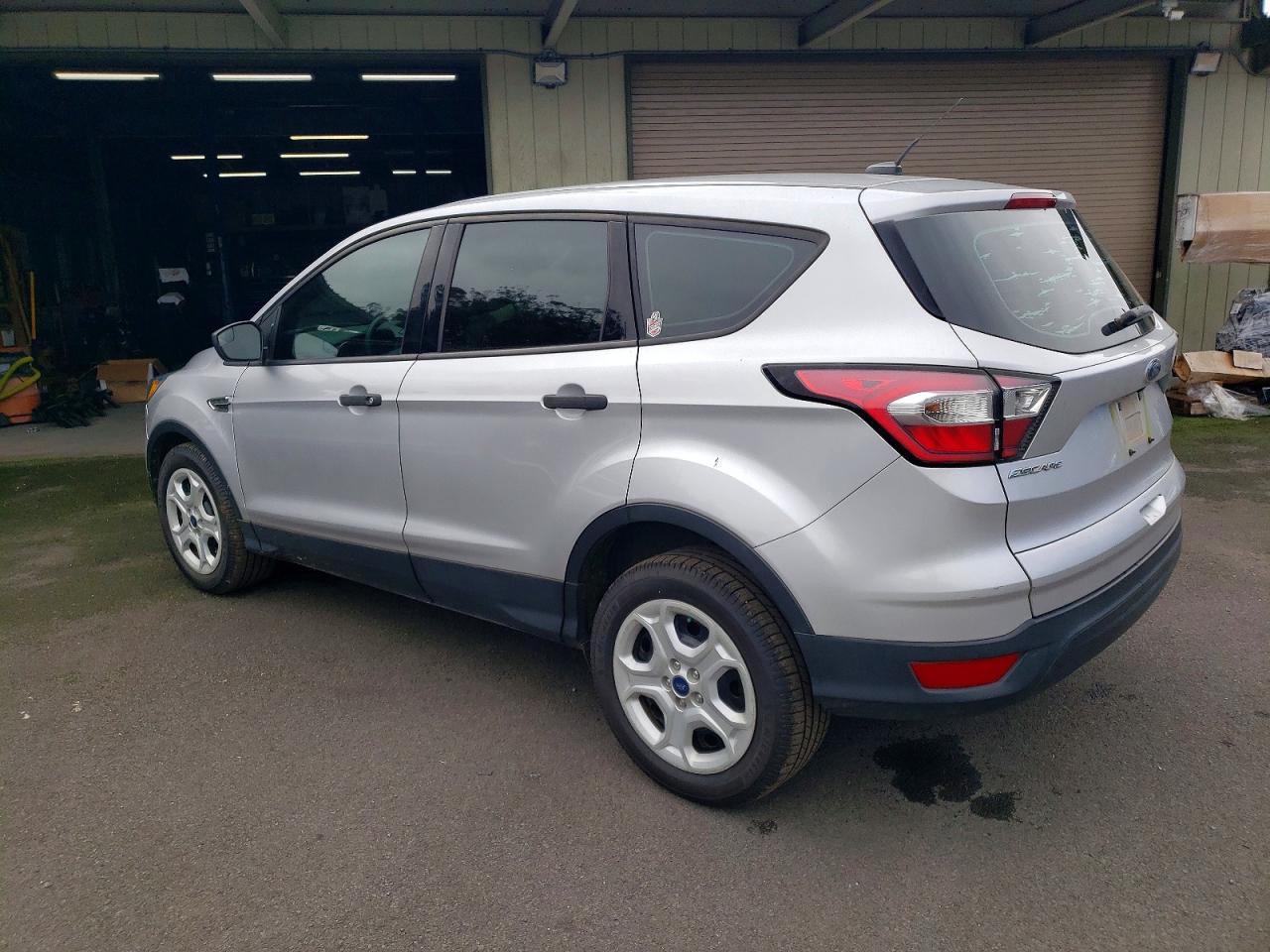2017 FORD ESCAPE S photo 2
