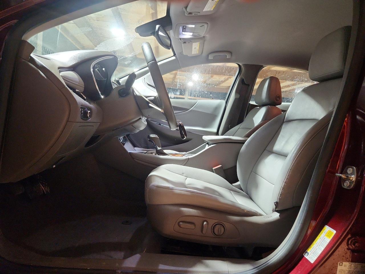 2016 CHEVROLET MALIBU LT photo 13