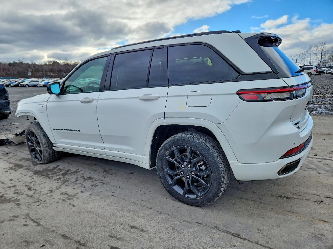 2024 JEEP GRAND CHEROKEE LIMITED 4XE photo 4