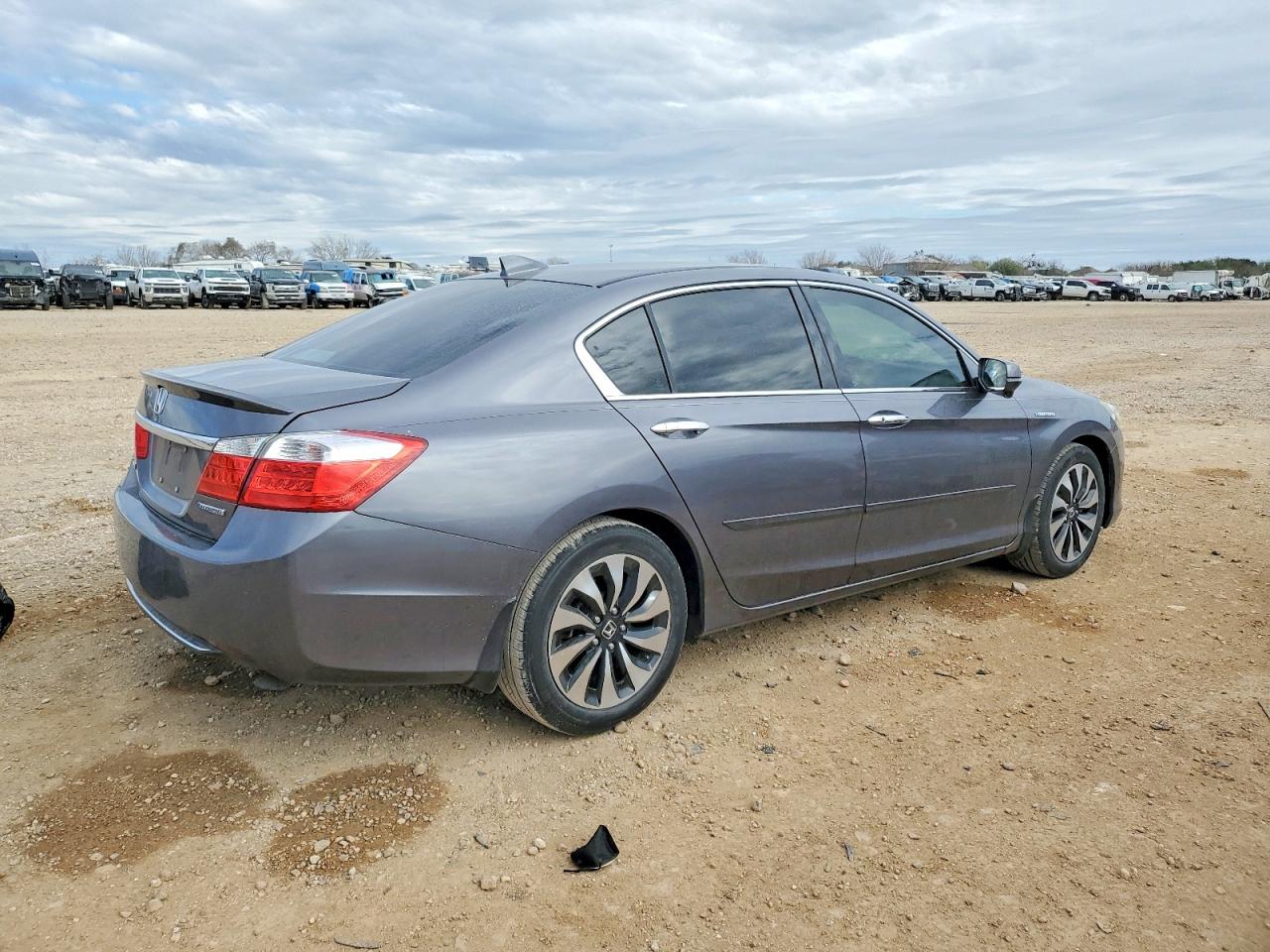 2014 HONDA ACCORD HYBRID photo 3