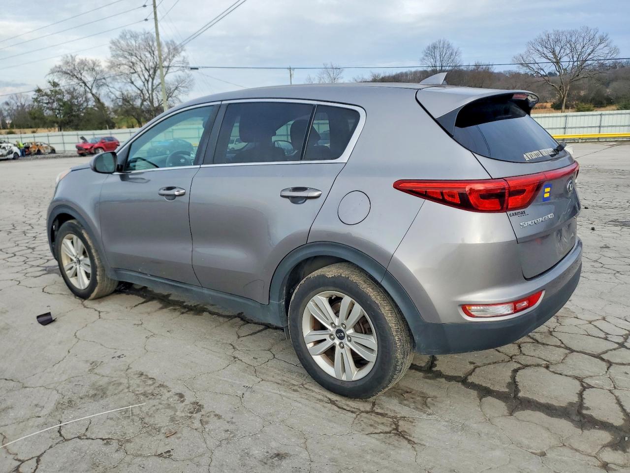 2018 KIA SPORTAGE LX photo 2