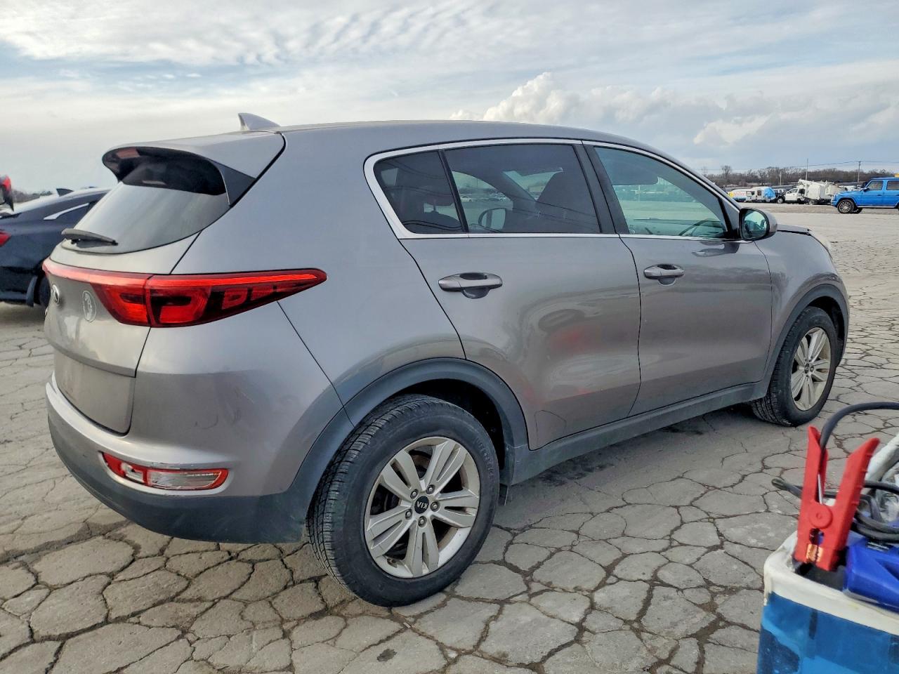 2018 KIA SPORTAGE LX photo 3