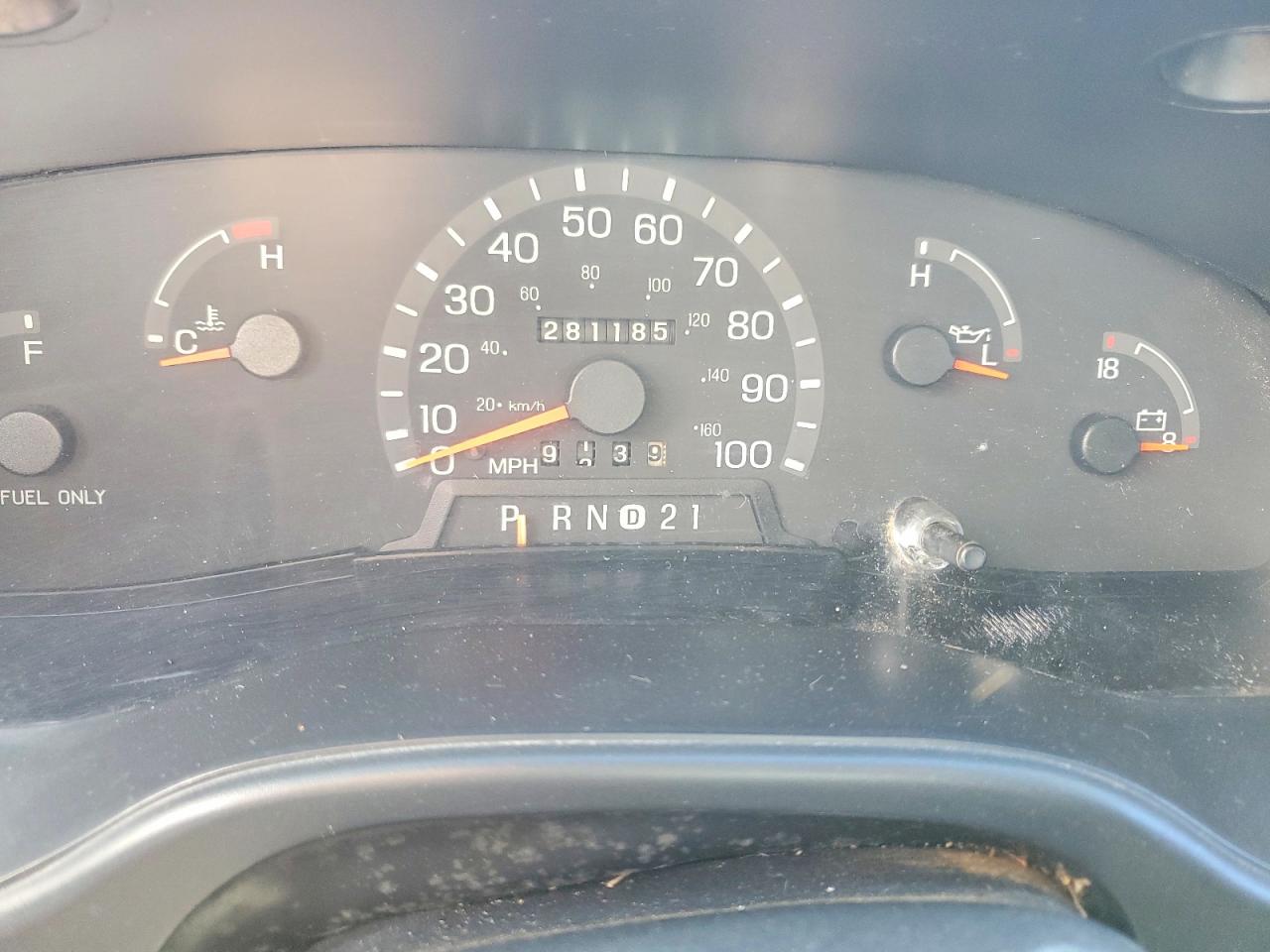 2001 FORD E350 DELIVERY TRUCK photo 9