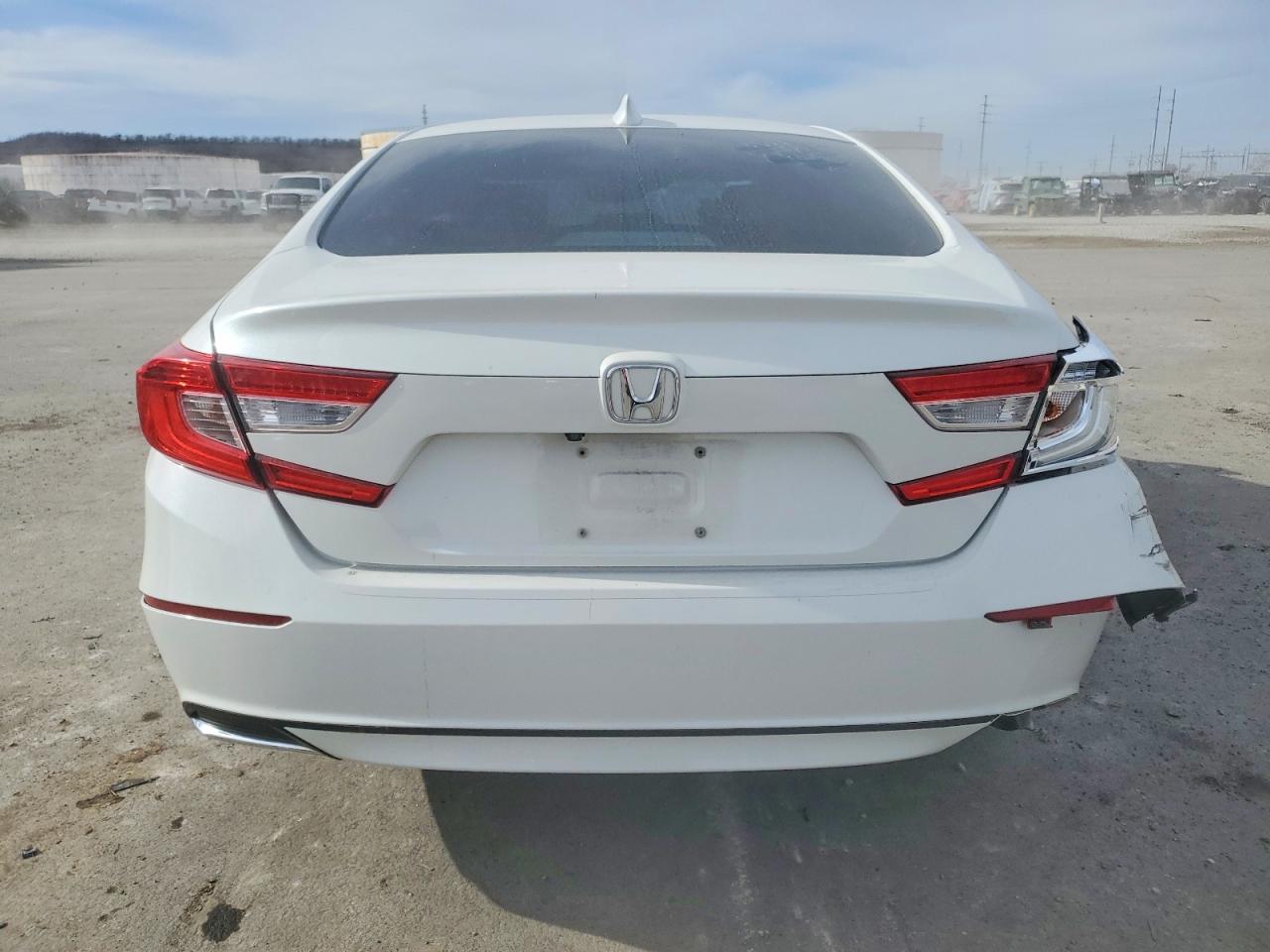 2018 HONDA ACCORD EXL photo 11