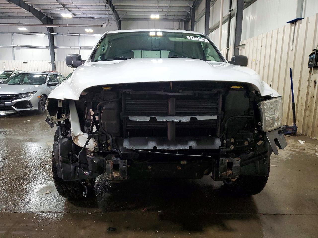 2018 RAM 1500 SLT photo 9