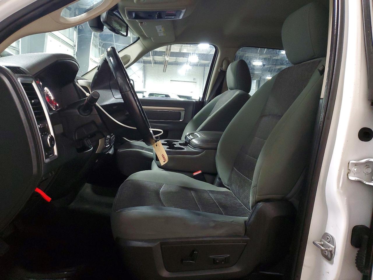 2018 RAM 1500 SLT photo 13