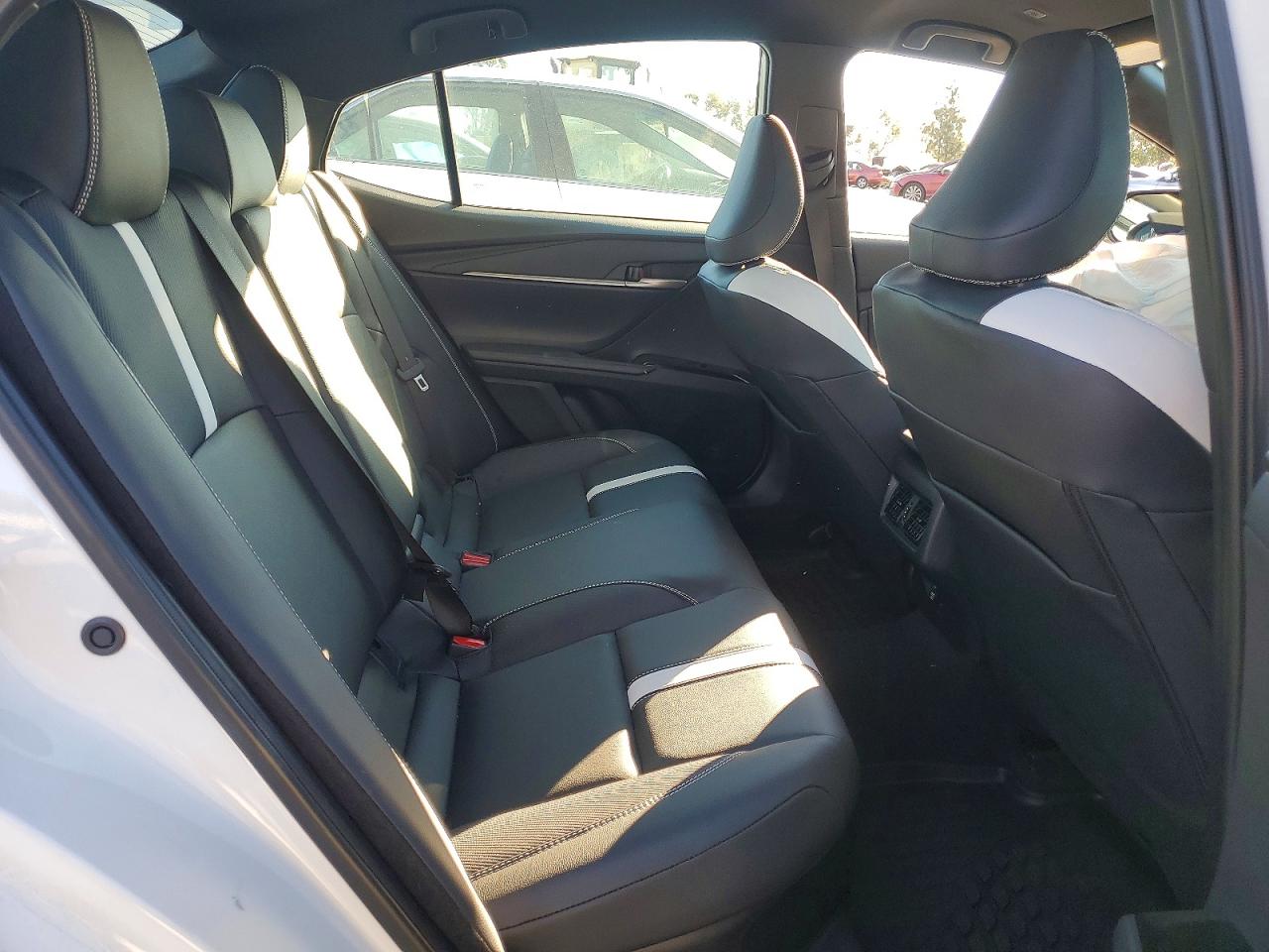 2025 TOYOTA CAMRY XSE photo 10