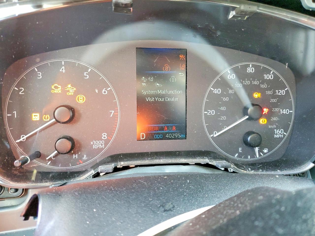 2023 TOYOTA COROLLA LE photo 9