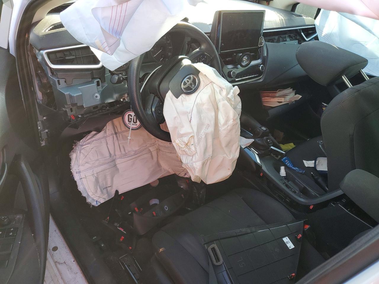 2023 TOYOTA COROLLA LE photo 8