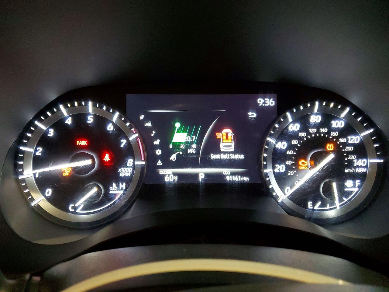 2020 TOYOTA HIGHLANDER XLE photo 9