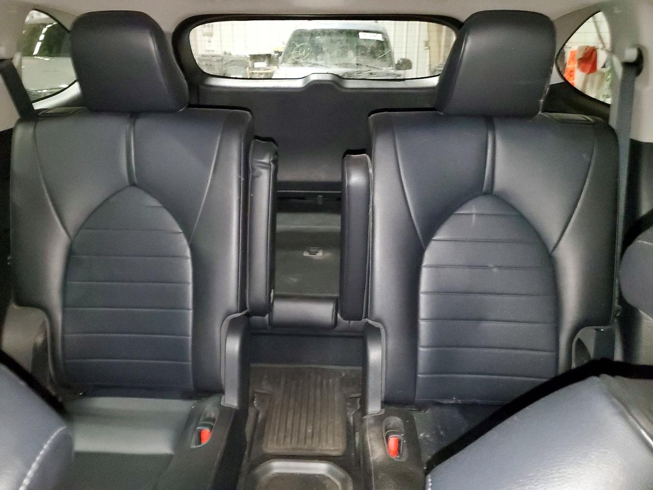 2020 TOYOTA HIGHLANDER XLE photo 10
