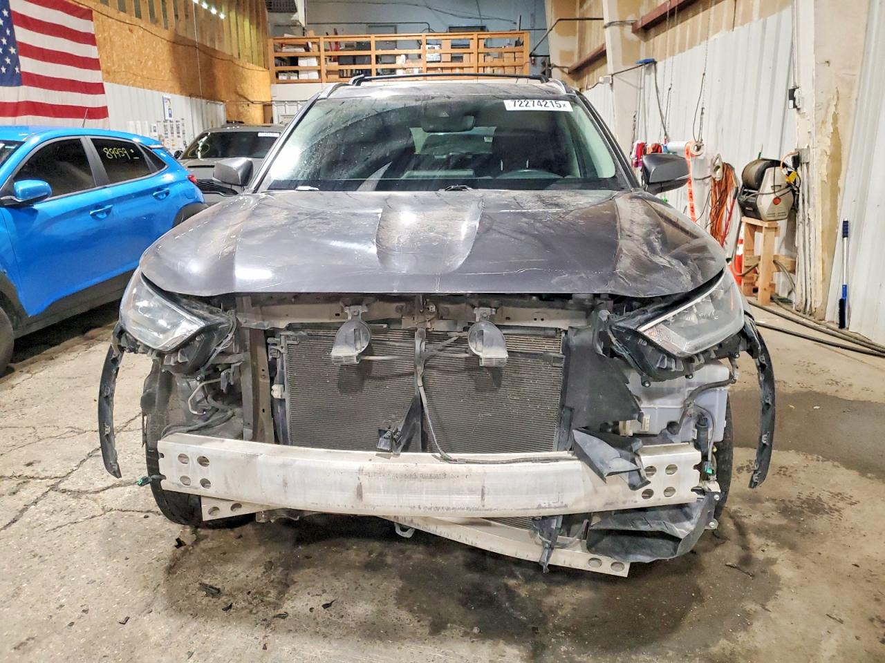 2020 TOYOTA HIGHLANDER XLE photo 5