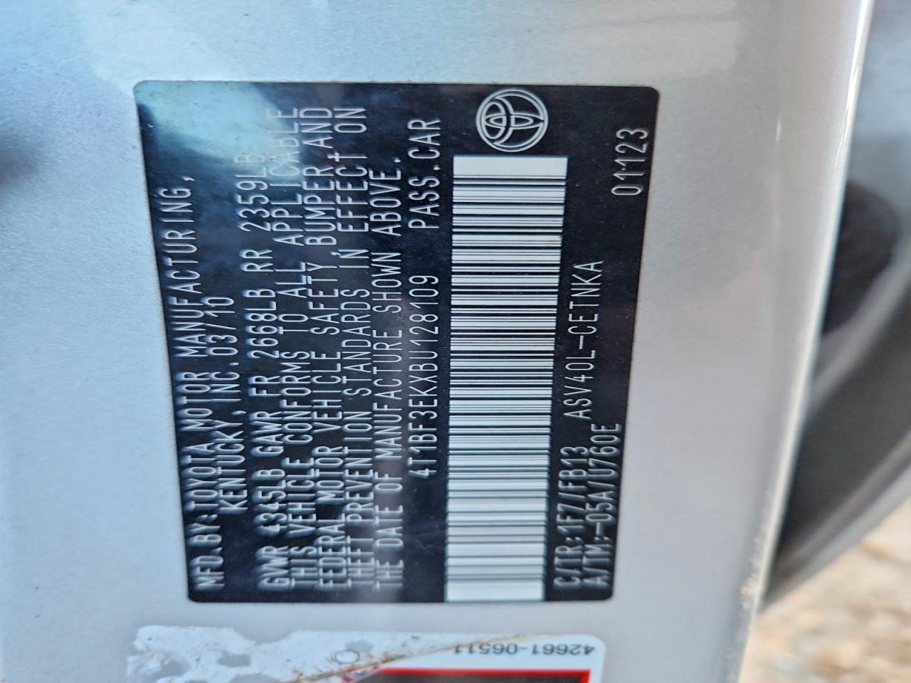 2011 TOYOTA CAMRY LE photo 13