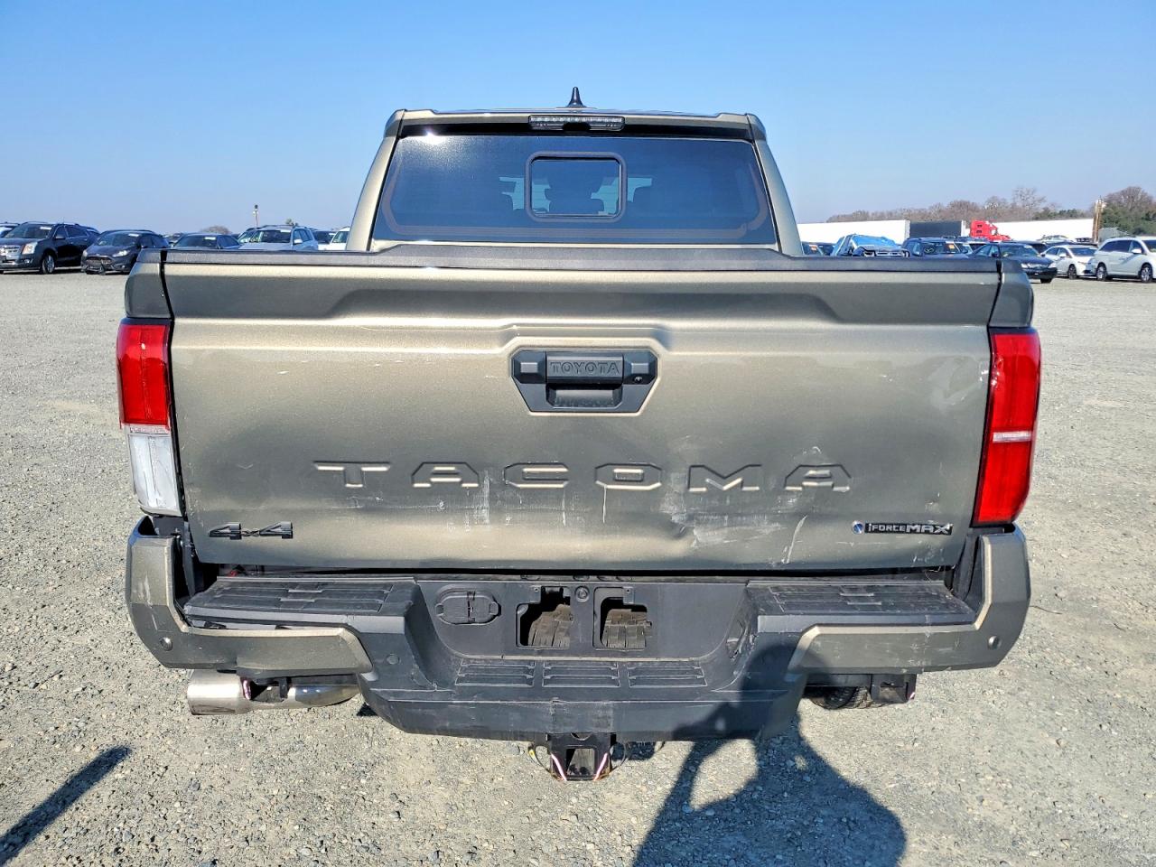 2024 TOYOTA TACOMA DOUBLE CAB photo 6