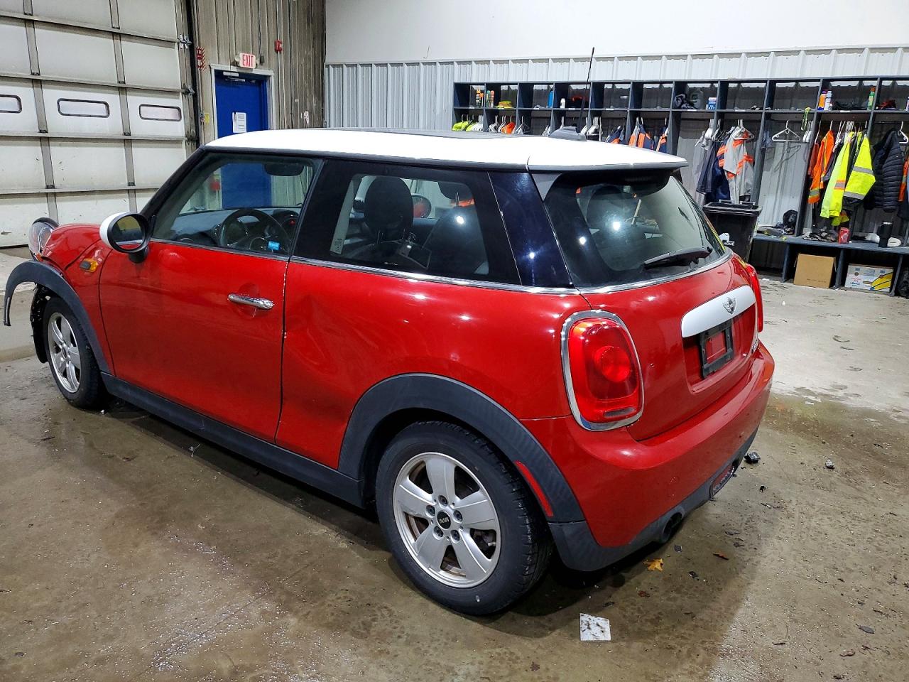 2014 MINI COOPER photo 3