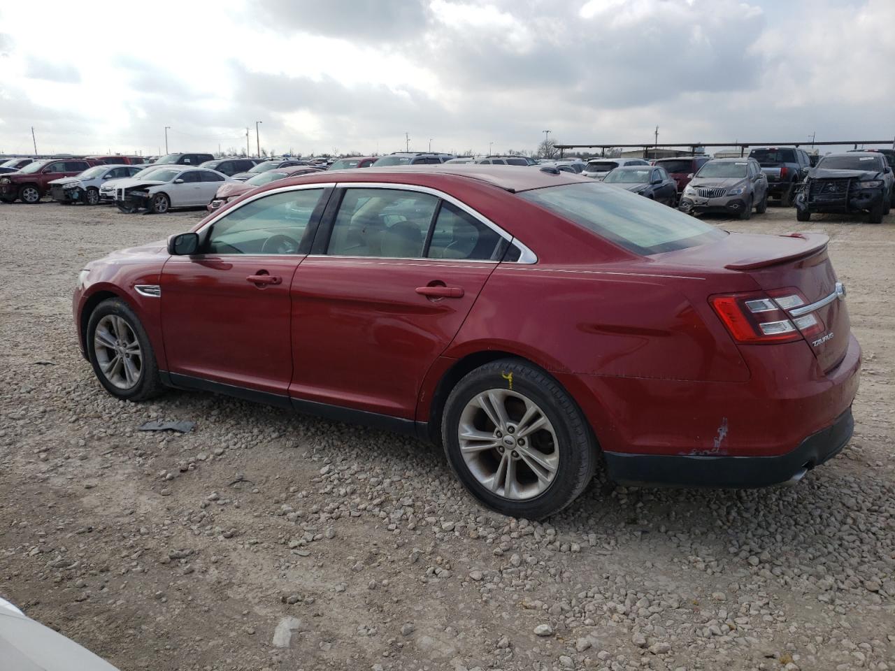 2016 FORD TAURUS SEL photo 3