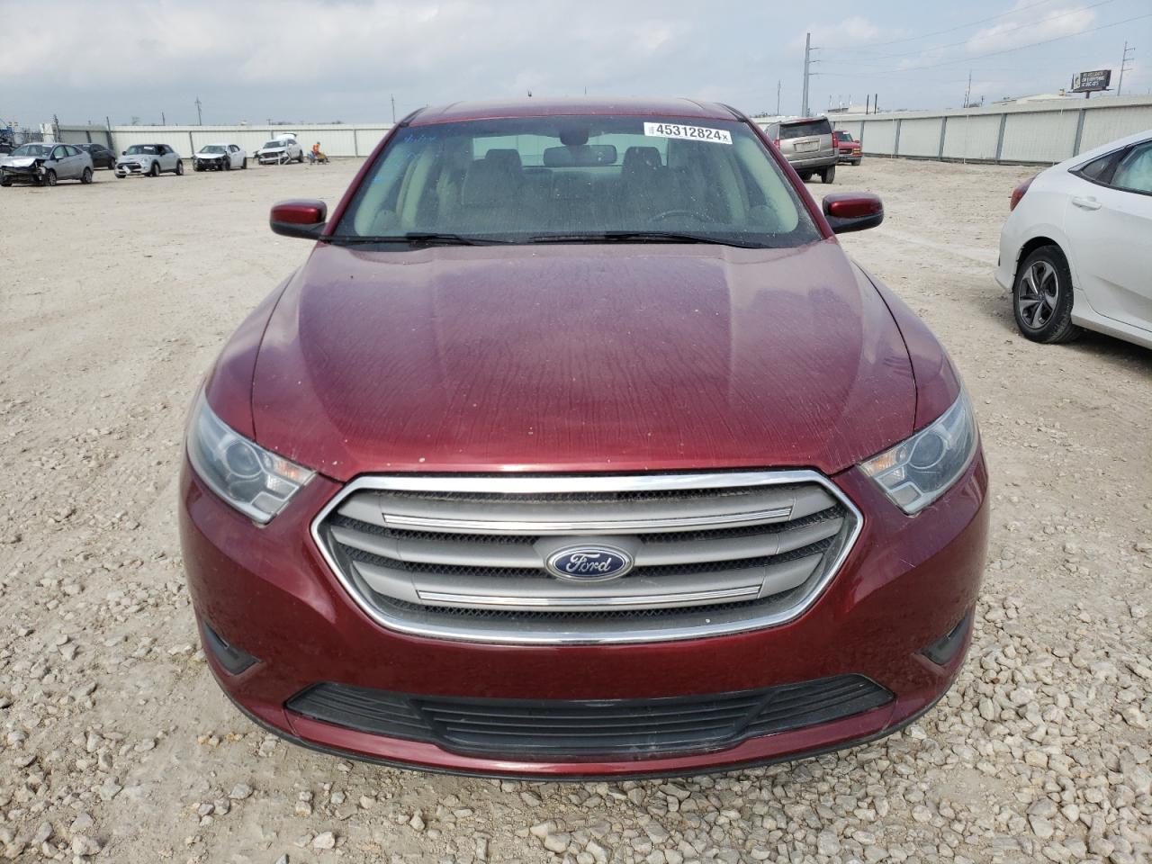 2016 FORD TAURUS SEL photo 9