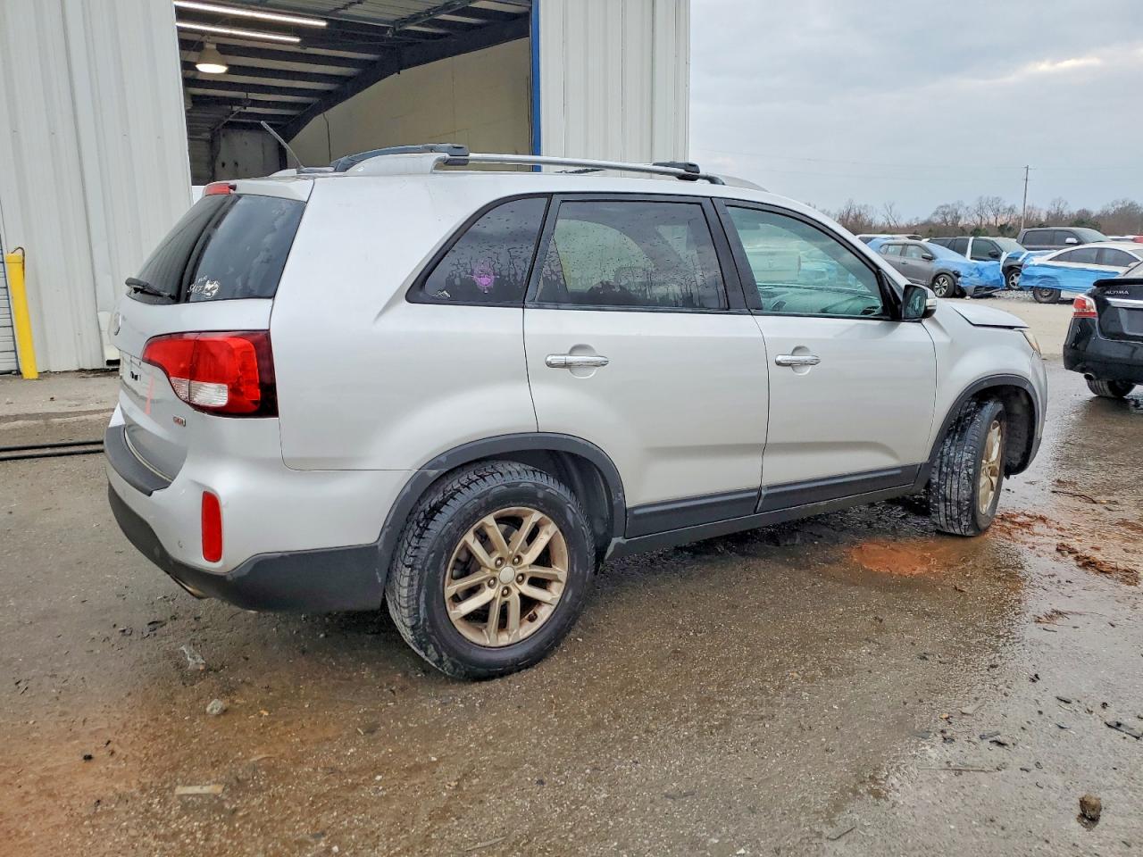 2014 KIA SORENTO LX photo 5