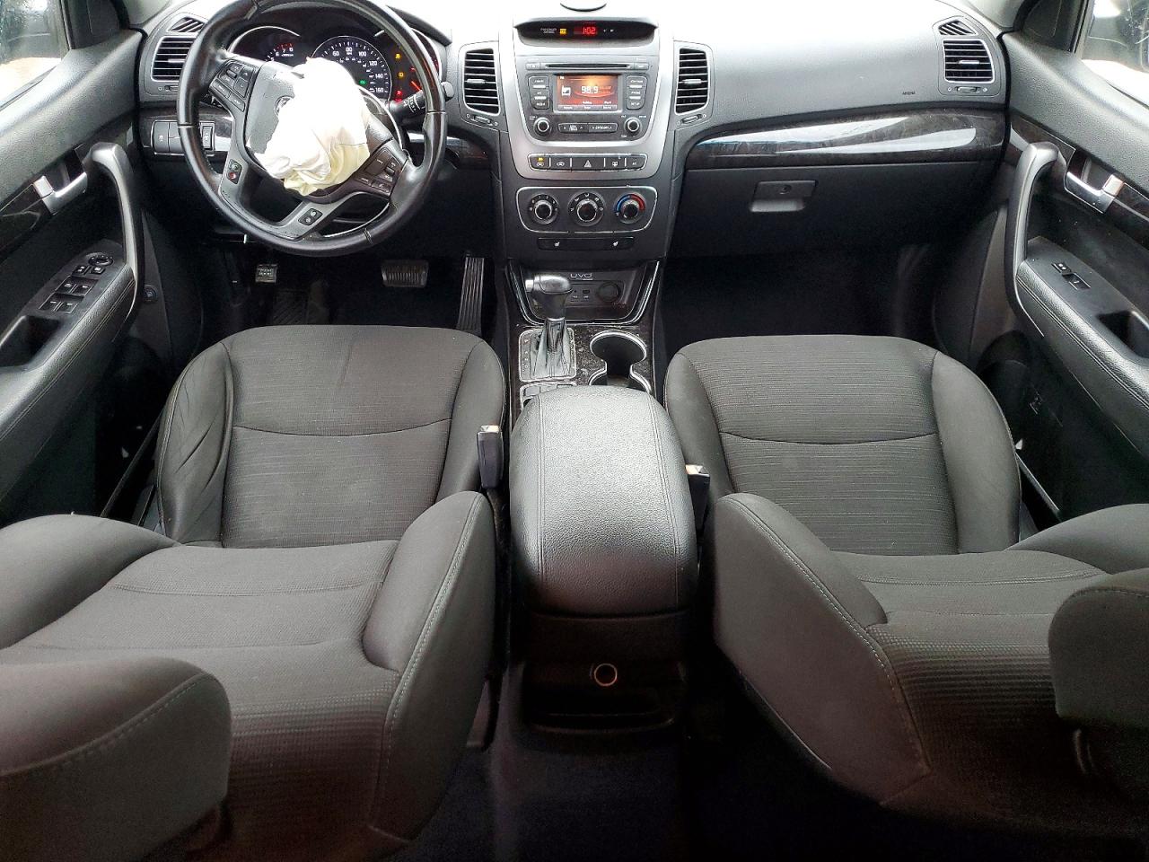 2014 KIA SORENTO LX photo 15