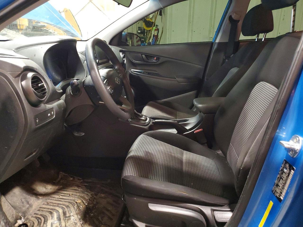 2020 HYUNDAI KONA SE photo 19