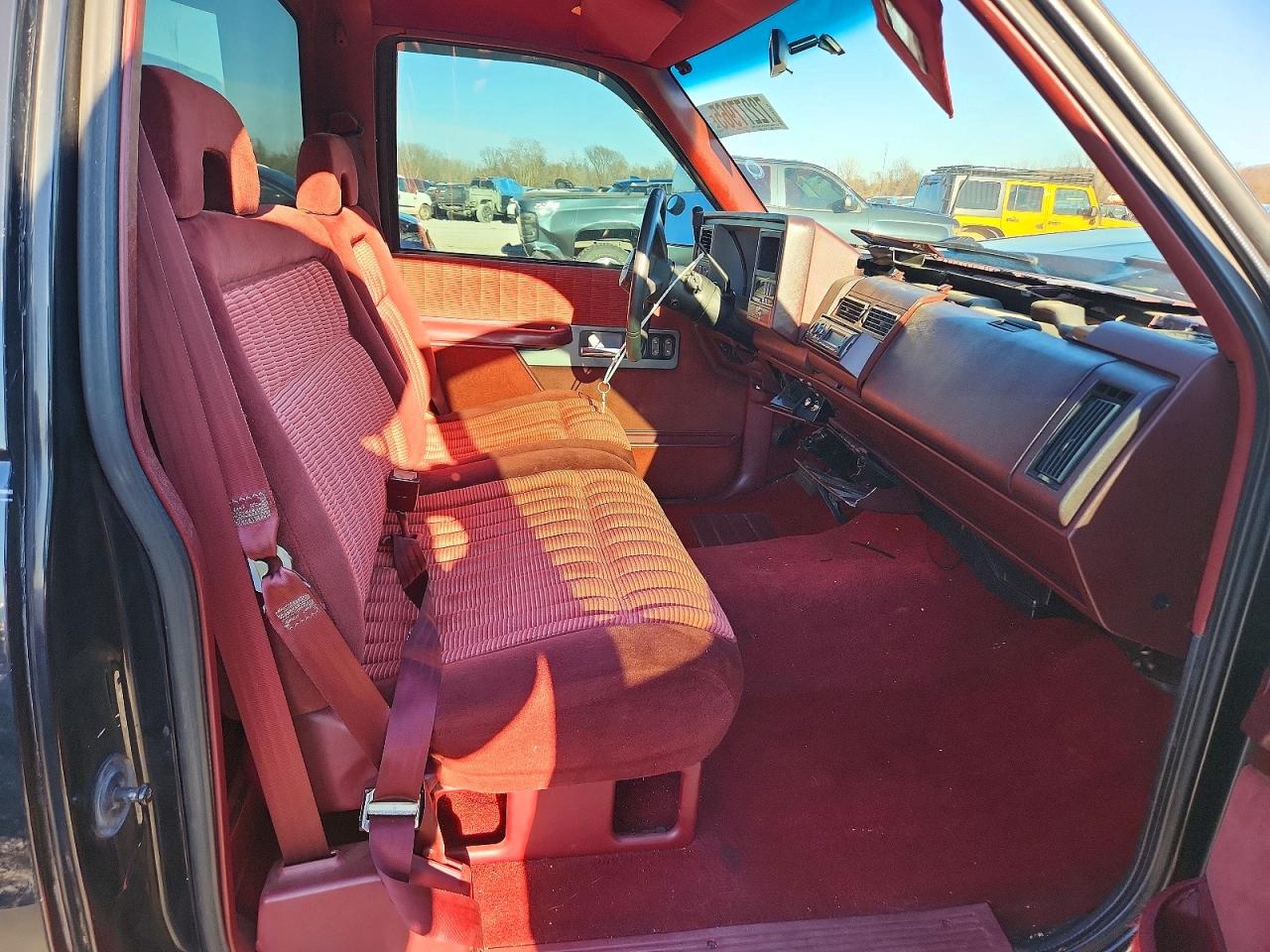 1994 CHEVROLET GMT-400 C1500 photo 10