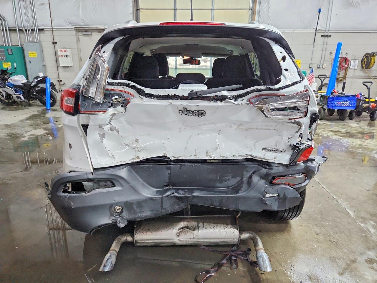 2014 JEEP CHEROKEE LATITUDE photo 11