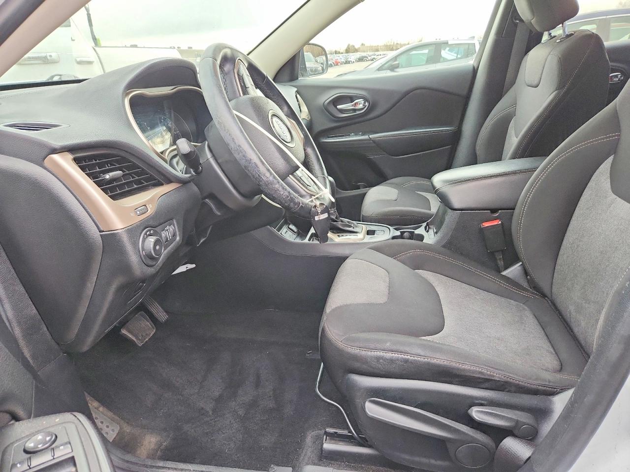 2014 JEEP CHEROKEE LATITUDE photo 13