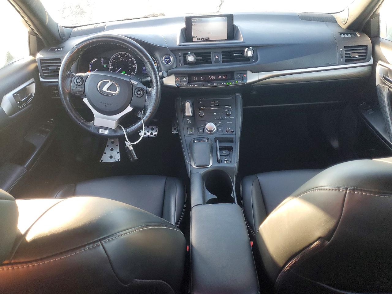 2016 LEXUS CT 200 photo 15