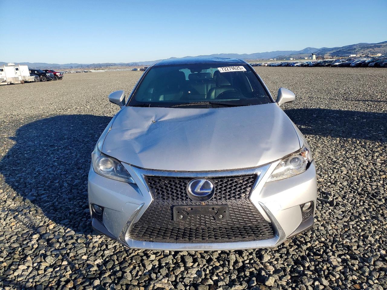 2016 LEXUS CT 200 photo 9