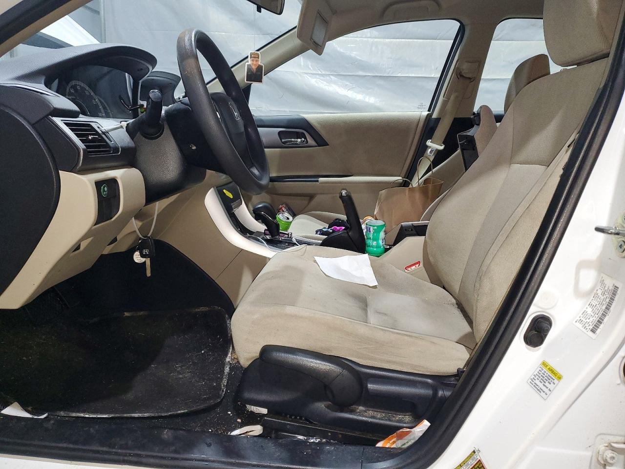 2013 HONDA ACCORD LX photo 13