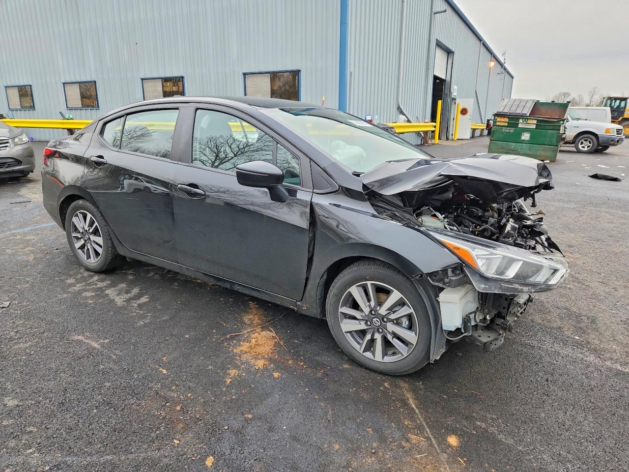 2020 NISSAN VERSA SV photo 4