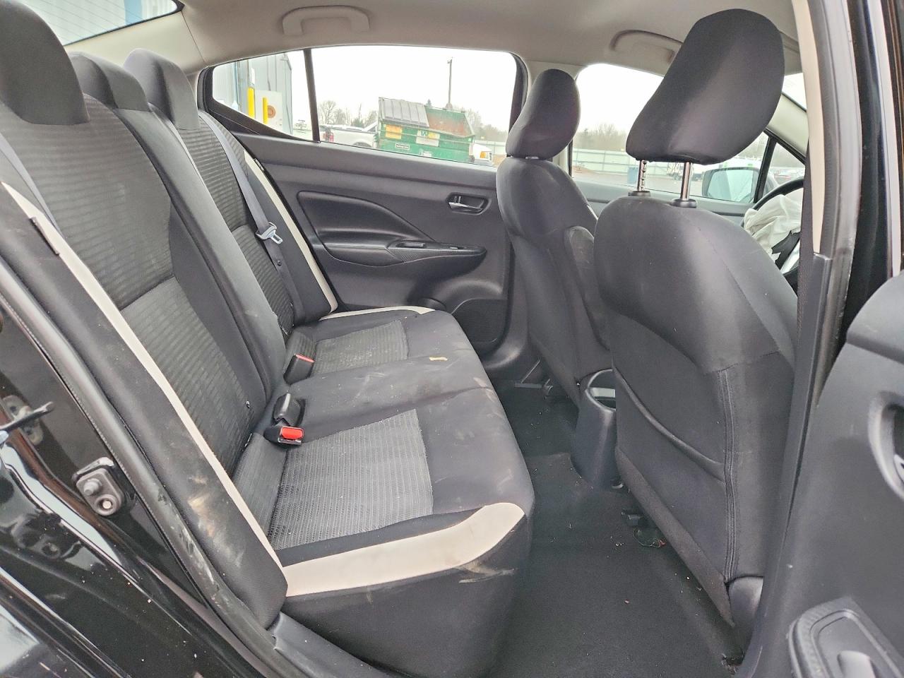 2020 NISSAN VERSA SV photo 10
