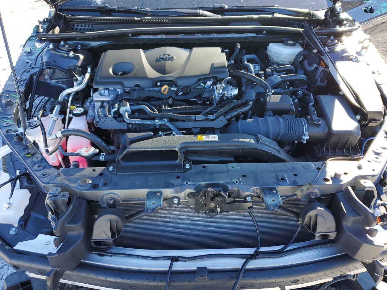 2025 TOYOTA CAMRY XSE photo 11