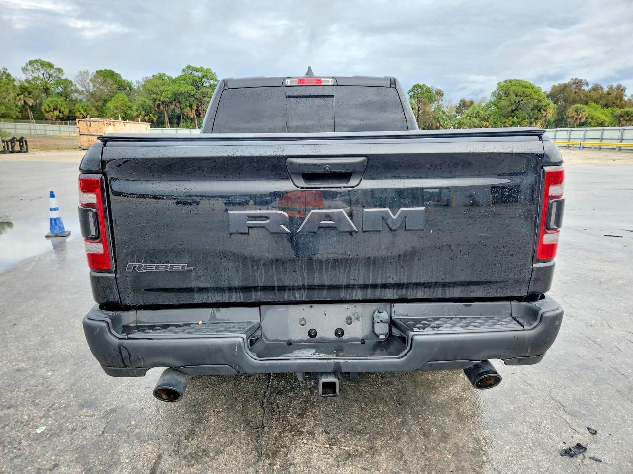 2021 RAM 1500 REBEL photo 6