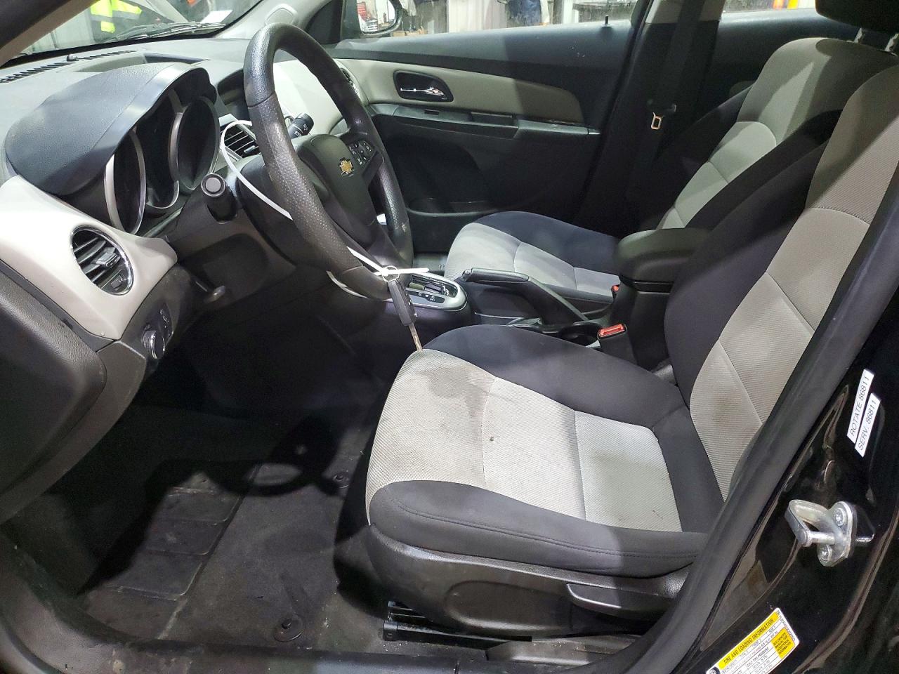 2014 CHEVROLET CRUZE LS photo 7