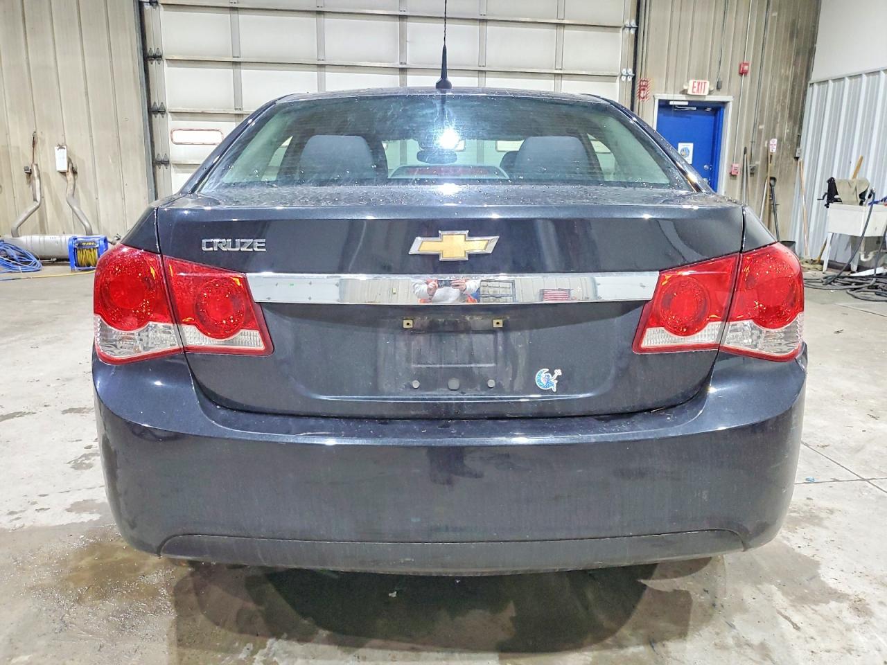 2014 CHEVROLET CRUZE LS photo 6
