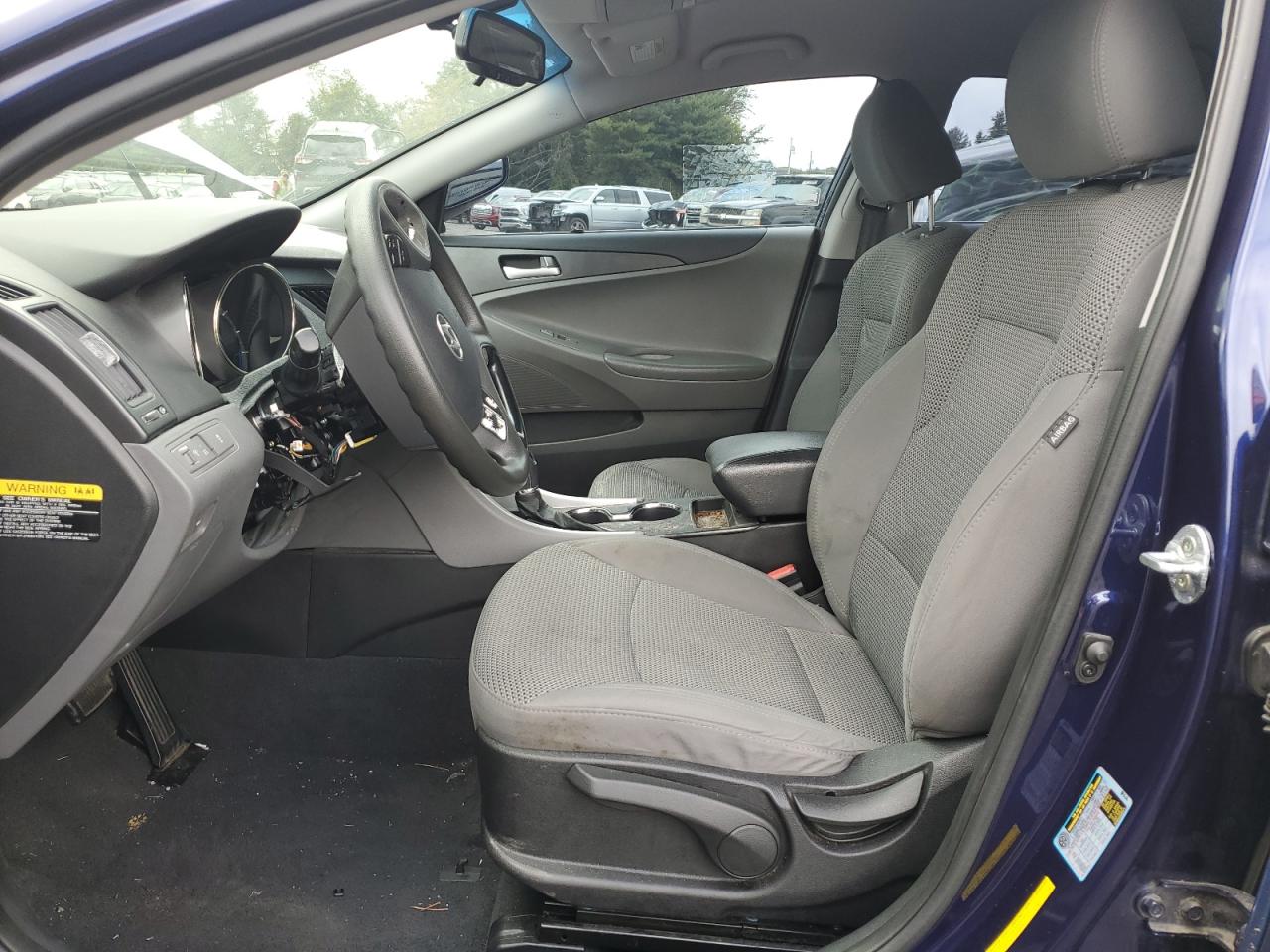 2012 HYUNDAI SONATA GLS photo 19